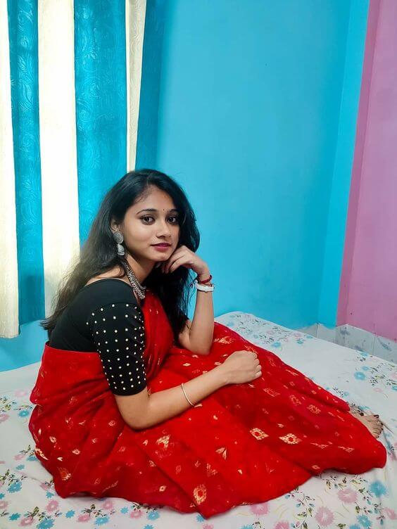 17 Year Simple Girl Pic