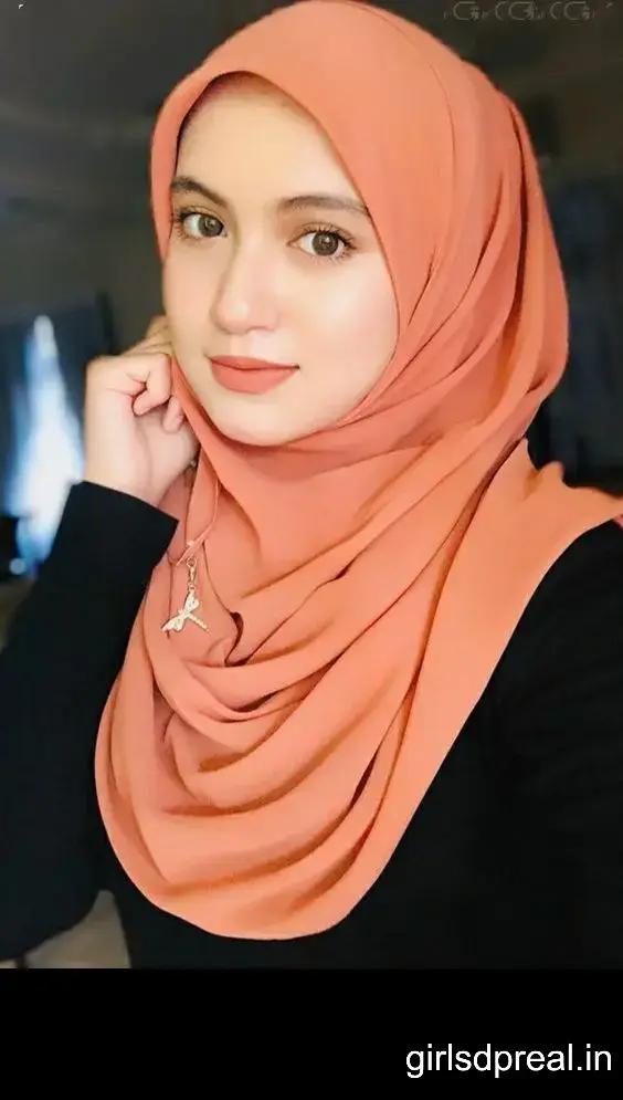 Hijab Girl Pic