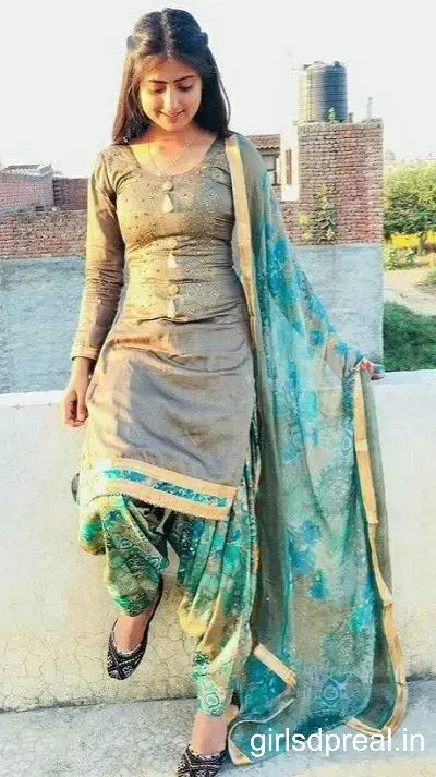 Punjabi Girl Pic