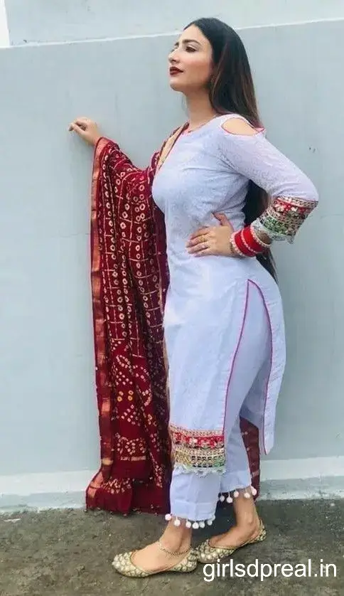 Punjabi Girl Pic