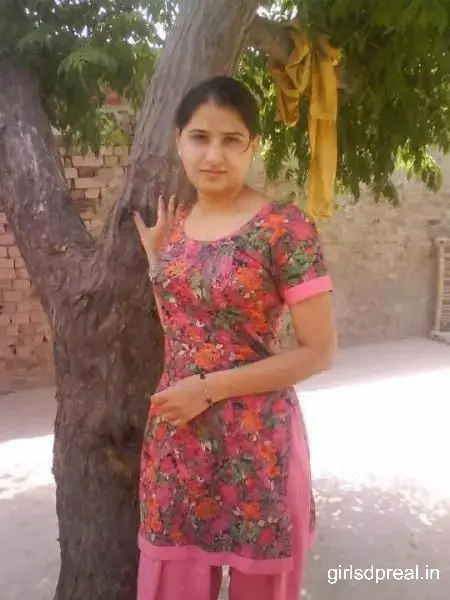 Punjabi Girl Pic