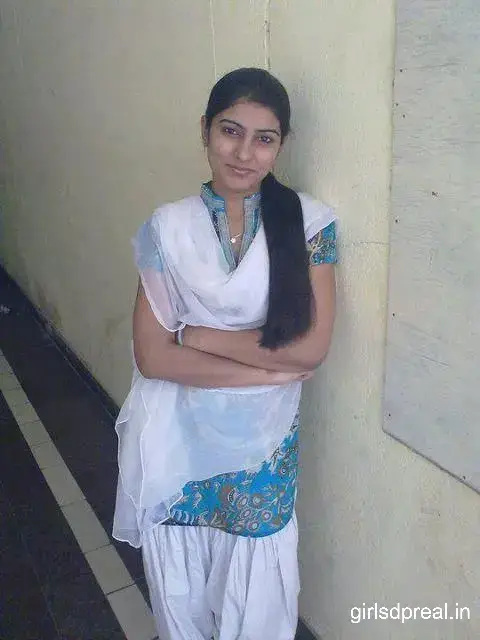 Punjabi Girl Pic