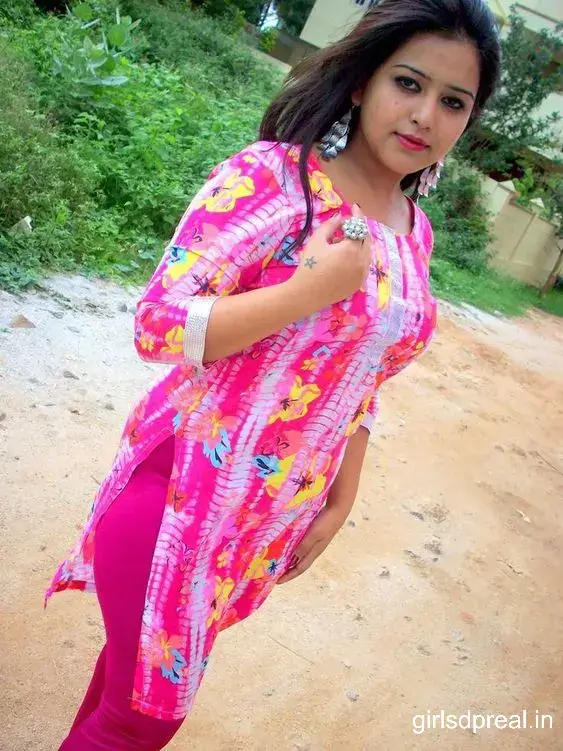 Punjabi Girl Pic