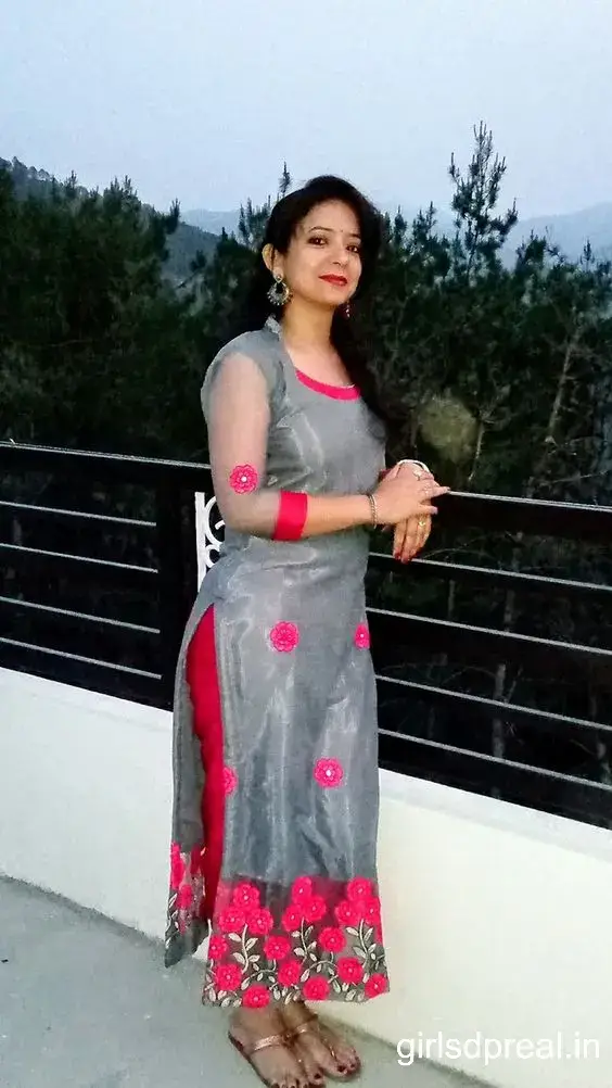 Punjabi Girl Pic