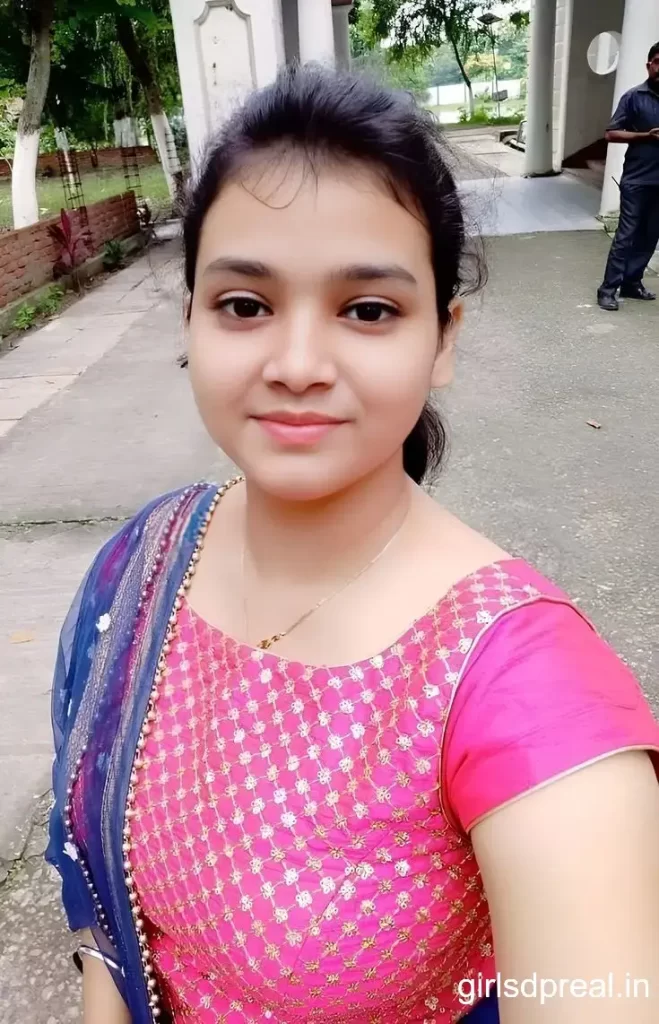 Cute Girl Pic Indian